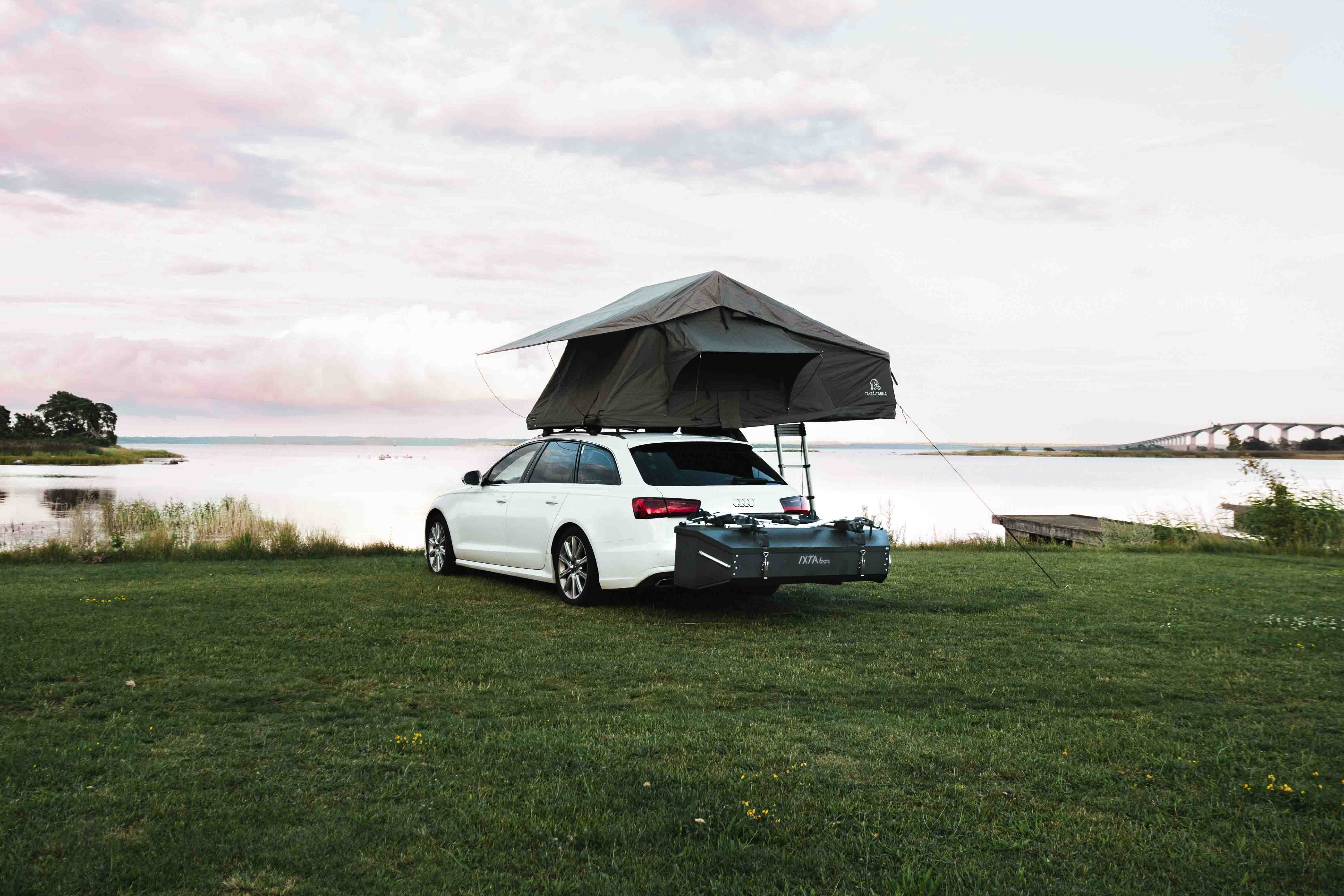 IXTAbox Features Background